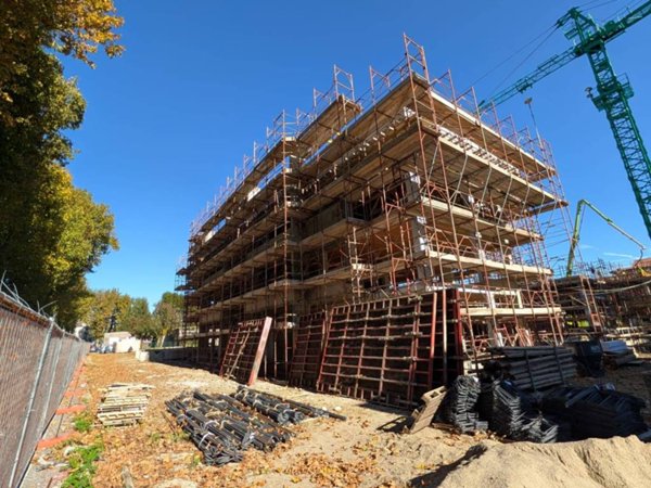 appartamento in vendita a Caronno Pertusella