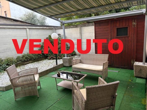 appartamento in vendita a Caronno Pertusella