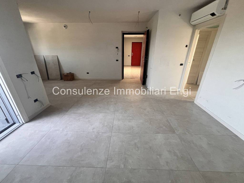 appartamento in vendita a Caronno Pertusella