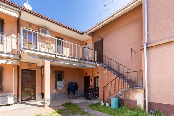 appartamento in vendita a Caronno Pertusella