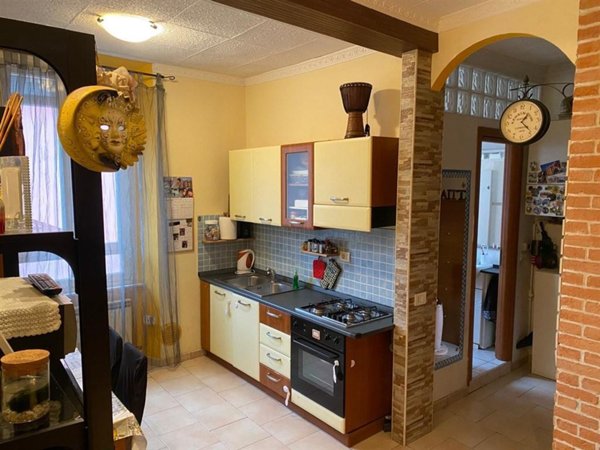 appartamento in vendita a Caronno Pertusella