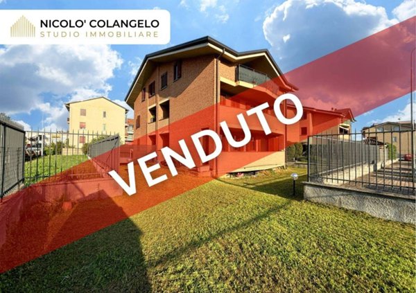 appartamento in vendita a Caronno Pertusella