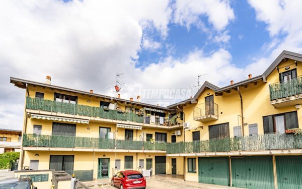 appartamento in vendita a Caronno Pertusella