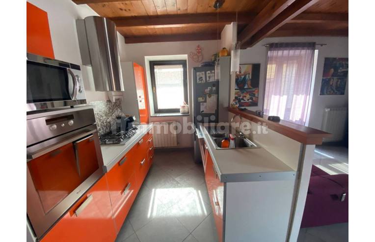 appartamento in vendita a Caronno Pertusella