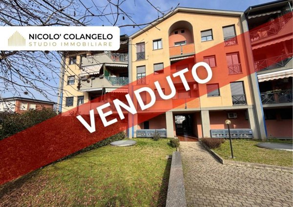 appartamento in vendita a Caronno Pertusella