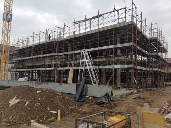 appartamento in vendita a Caronno Pertusella