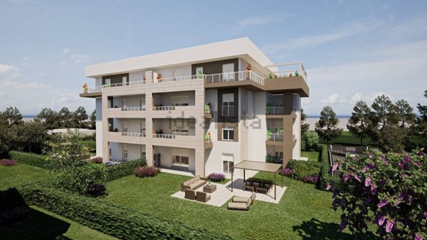 appartamento in vendita a Caronno Pertusella