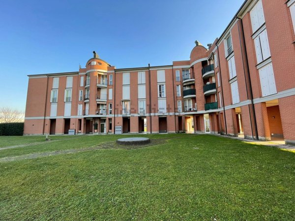 appartamento in vendita a Caronno Pertusella