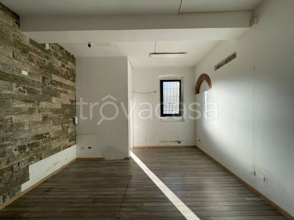 monolocale in vendita a Caronno Pertusella