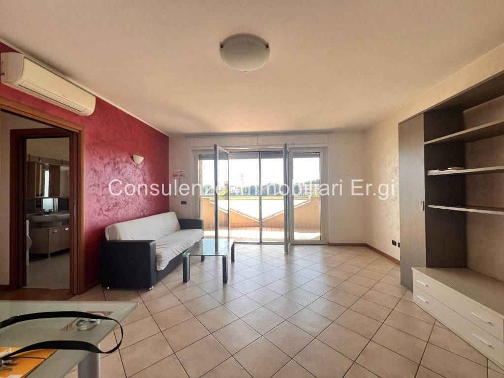 appartamento in vendita a Caronno Pertusella