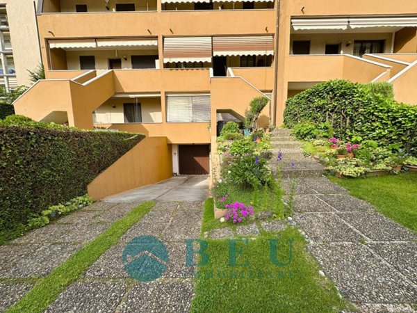 casa indipendente in vendita a Caronno Pertusella