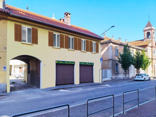 appartamento in vendita a Caronno Pertusella