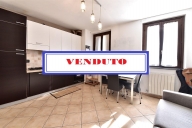 casa indipendente in vendita a Caronno Pertusella