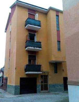 appartamento in vendita a Caronno Pertusella
