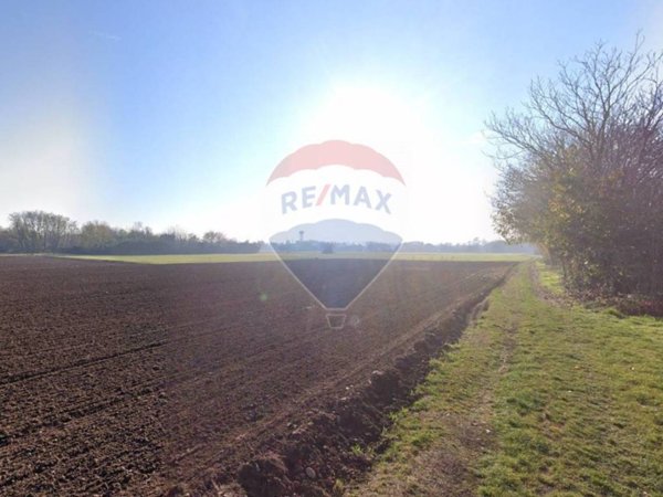 terreno agricolo in vendita a Caronno Pertusella