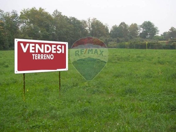 terreno agricolo in vendita a Caronno Pertusella