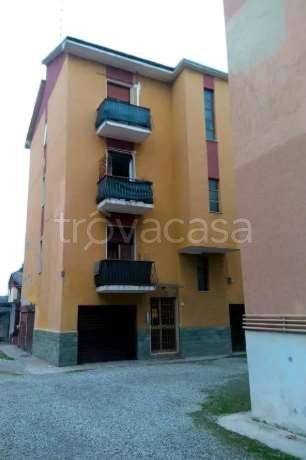 appartamento in vendita a Caronno Pertusella
