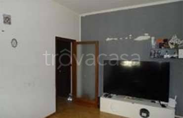 appartamento in vendita a Caronno Pertusella