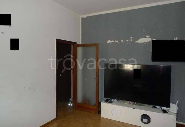 appartamento in vendita a Caronno Pertusella