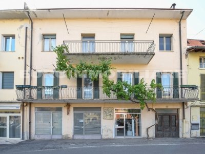 appartamento in vendita a Caronno Pertusella