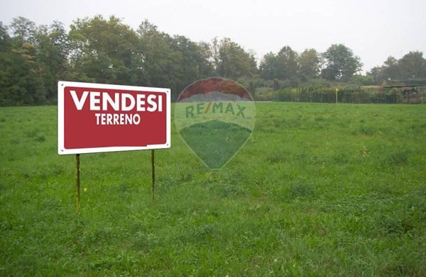terreno agricolo in vendita a Caronno Pertusella