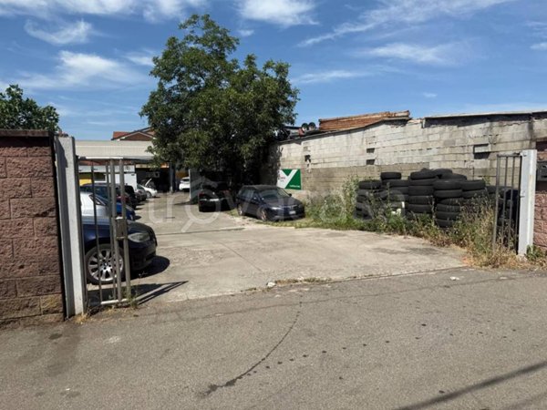 appartamento in vendita a Caronno Pertusella