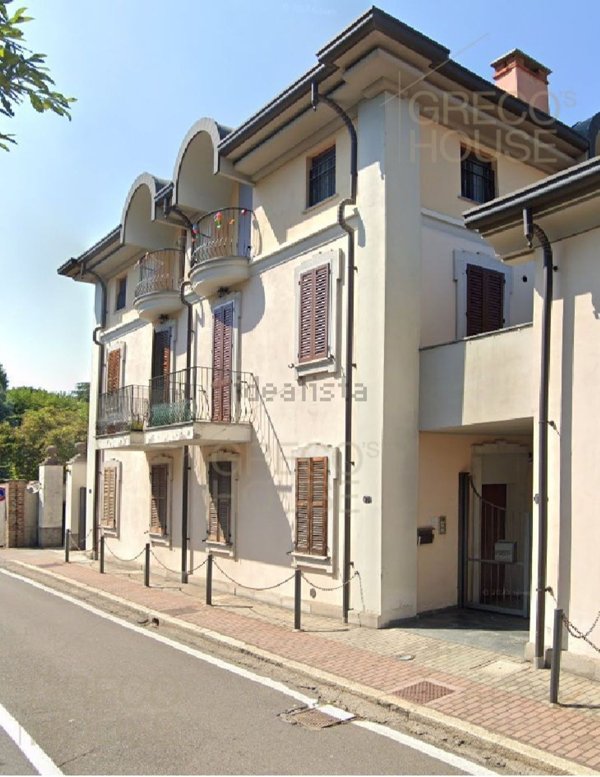 appartamento in vendita a Caronno Pertusella