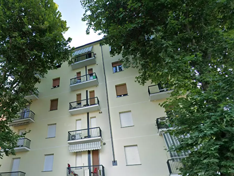 appartamento in vendita a Caronno Pertusella