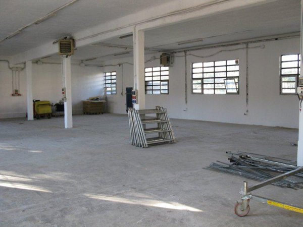 casa indipendente in vendita a Caronno Pertusella