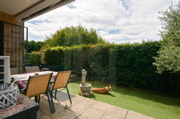 appartamento in vendita a Caronno Pertusella