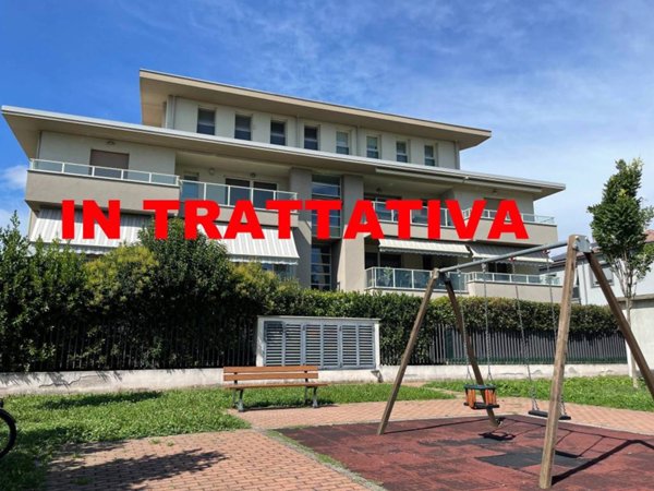 appartamento in vendita a Caronno Pertusella