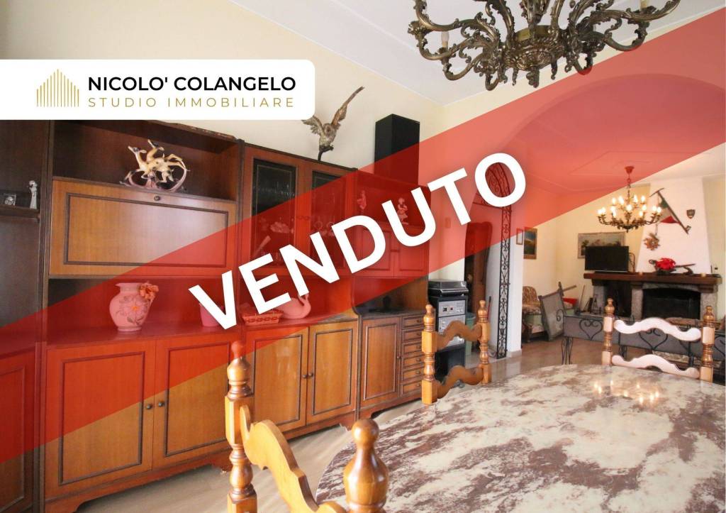 appartamento in vendita a Caronno Pertusella