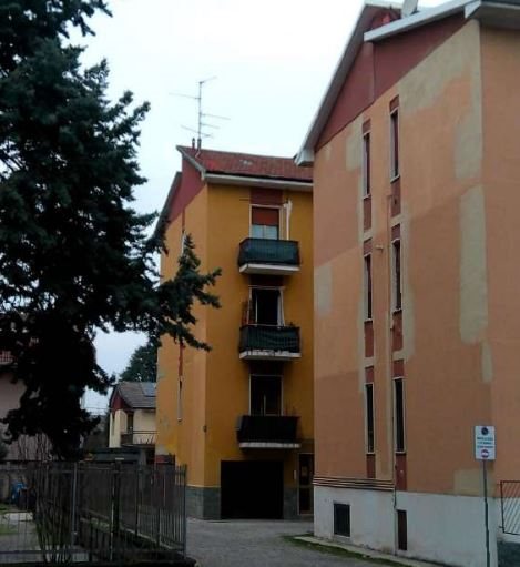 appartamento in vendita a Caronno Pertusella