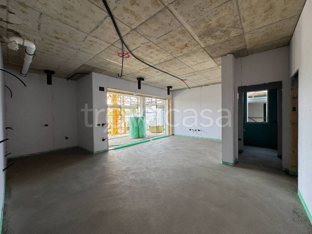 appartamento in vendita a Caronno Pertusella