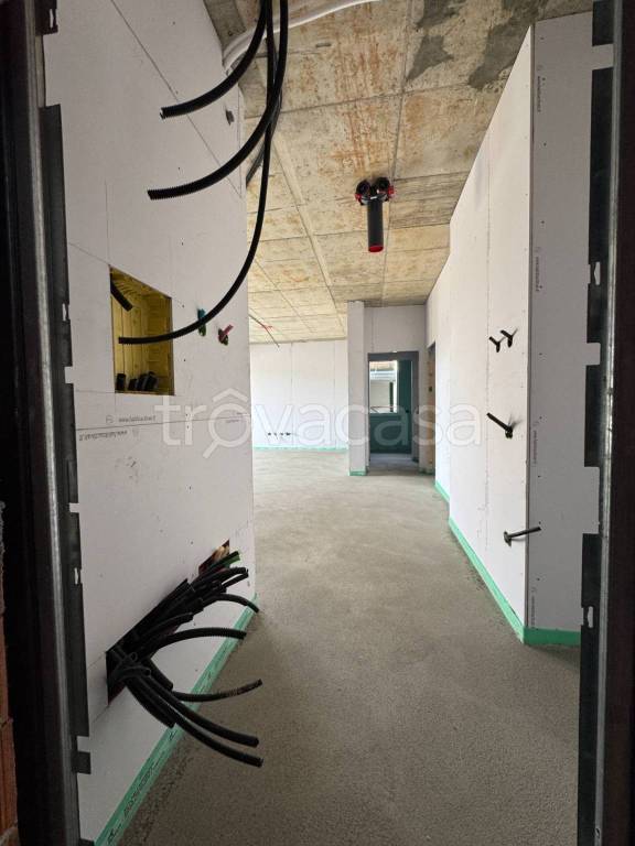 appartamento in vendita a Caronno Pertusella