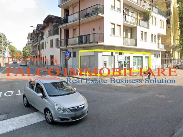 negozio in vendita a Caronno Pertusella