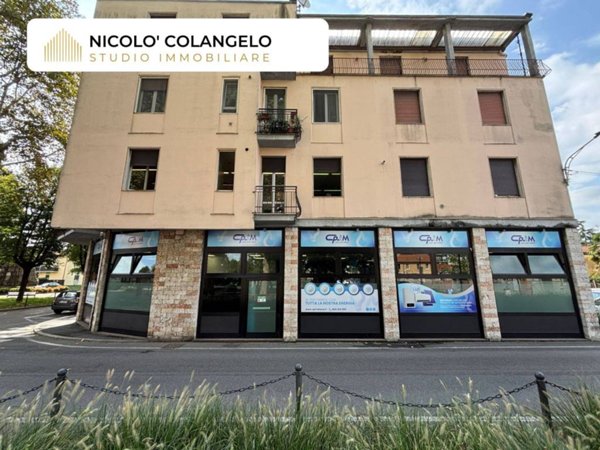 appartamento in vendita a Caronno Pertusella