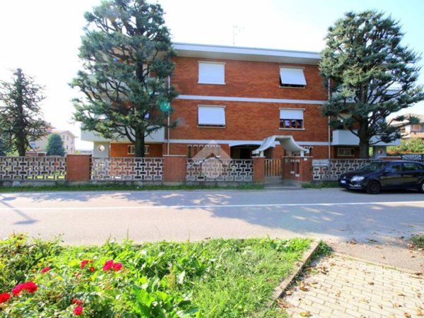appartamento in vendita a Caronno Pertusella