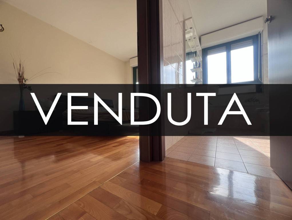 appartamento in vendita a Caronno Pertusella
