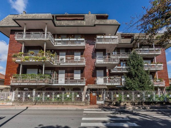 ufficio in vendita a Caronno Pertusella