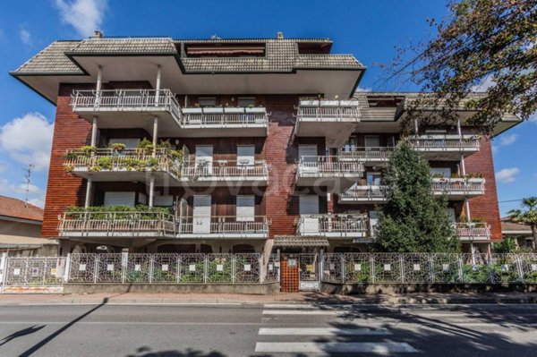 ufficio in vendita a Caronno Pertusella