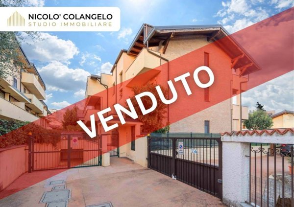 appartamento in vendita a Caronno Pertusella