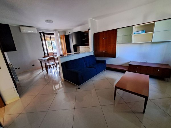 casa indipendente in vendita a Caronno Pertusella