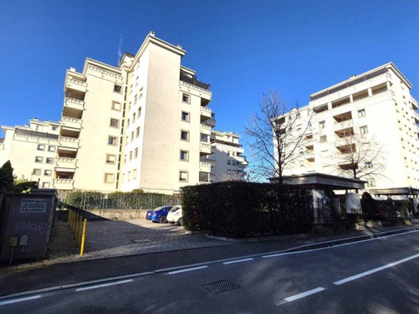 appartamento in vendita a Caronno Pertusella