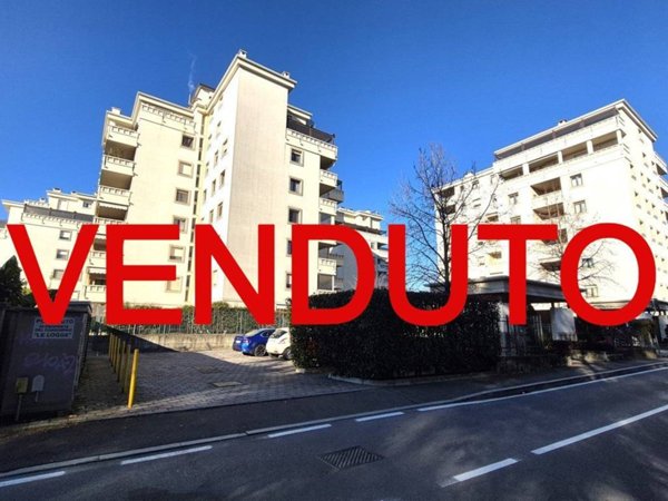 appartamento in vendita a Caronno Pertusella