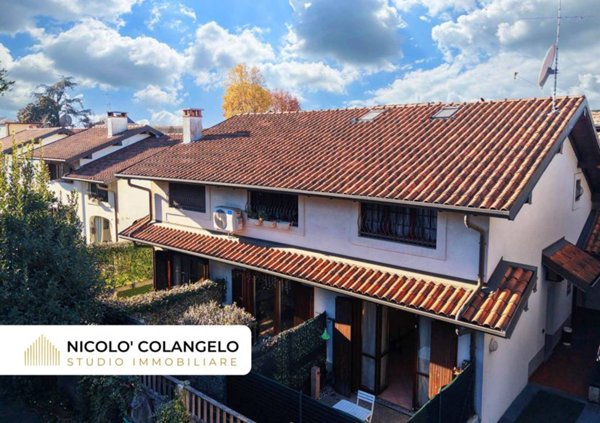 casa indipendente in vendita a Caronno Pertusella