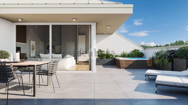 appartamento in vendita a Caronno Pertusella