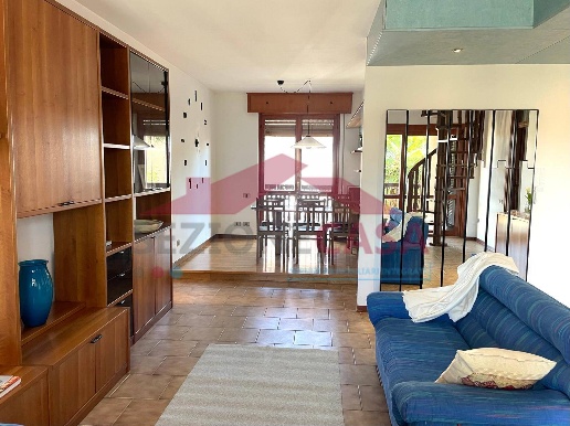 appartamento in vendita a Caronno Pertusella