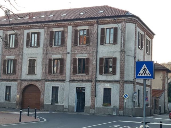 appartamento in vendita a Caronno Pertusella