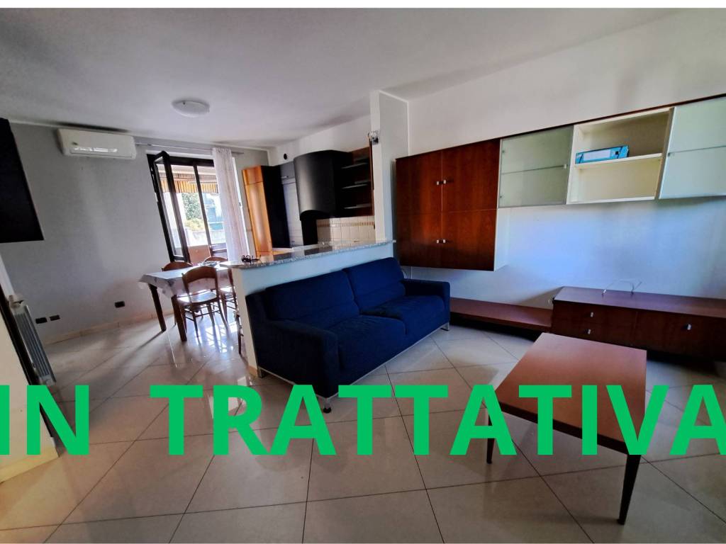 casa indipendente in vendita a Caronno Pertusella